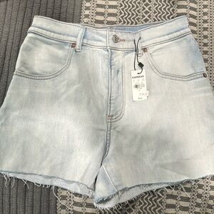 🍁4/$15🍁Express women’s MomShorts size 4 NWT
